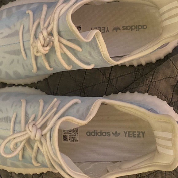 Yeezy 350 v2 mono ice - Picture 3 of 4